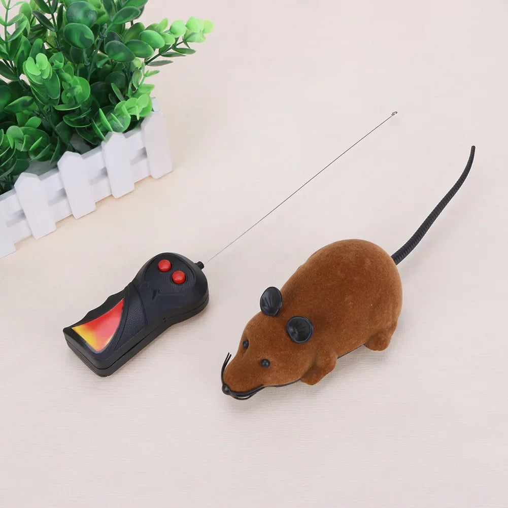 ELECTRONIC WIRELESS PLUSH MOUSE TOY